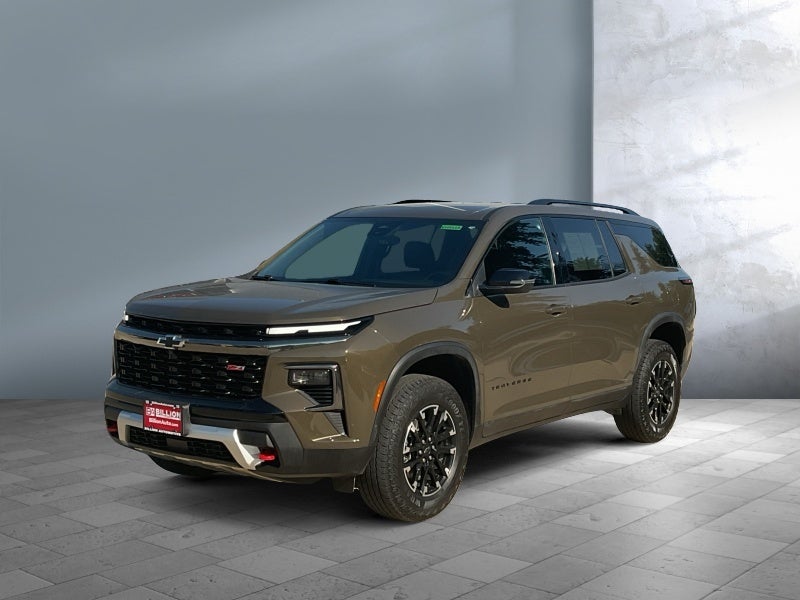 2025 Chevrolet Traverse AWD Z71 in Harvest Bronze Metallic — front three-quarter view