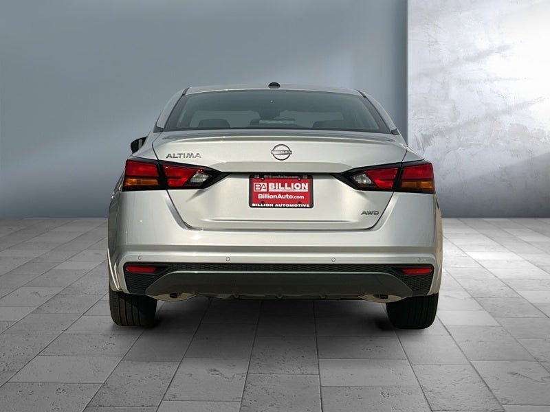 2026 Nissan Altima — detail view